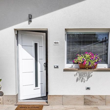 A&G Apartment Aosta - Elegante Casa 100 Mq Su Due Piani Con Wi-Fi-Giardino-Parcheggio المظهر الخارجي الصورة