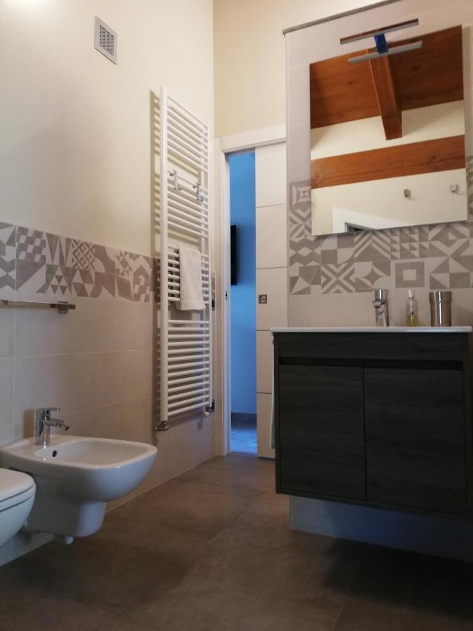 A&G Apartment Aosta - Elegante Casa 100 Mq Su Due Piani Con Wi-Fi-Giardino-Parcheggio المظهر الخارجي الصورة