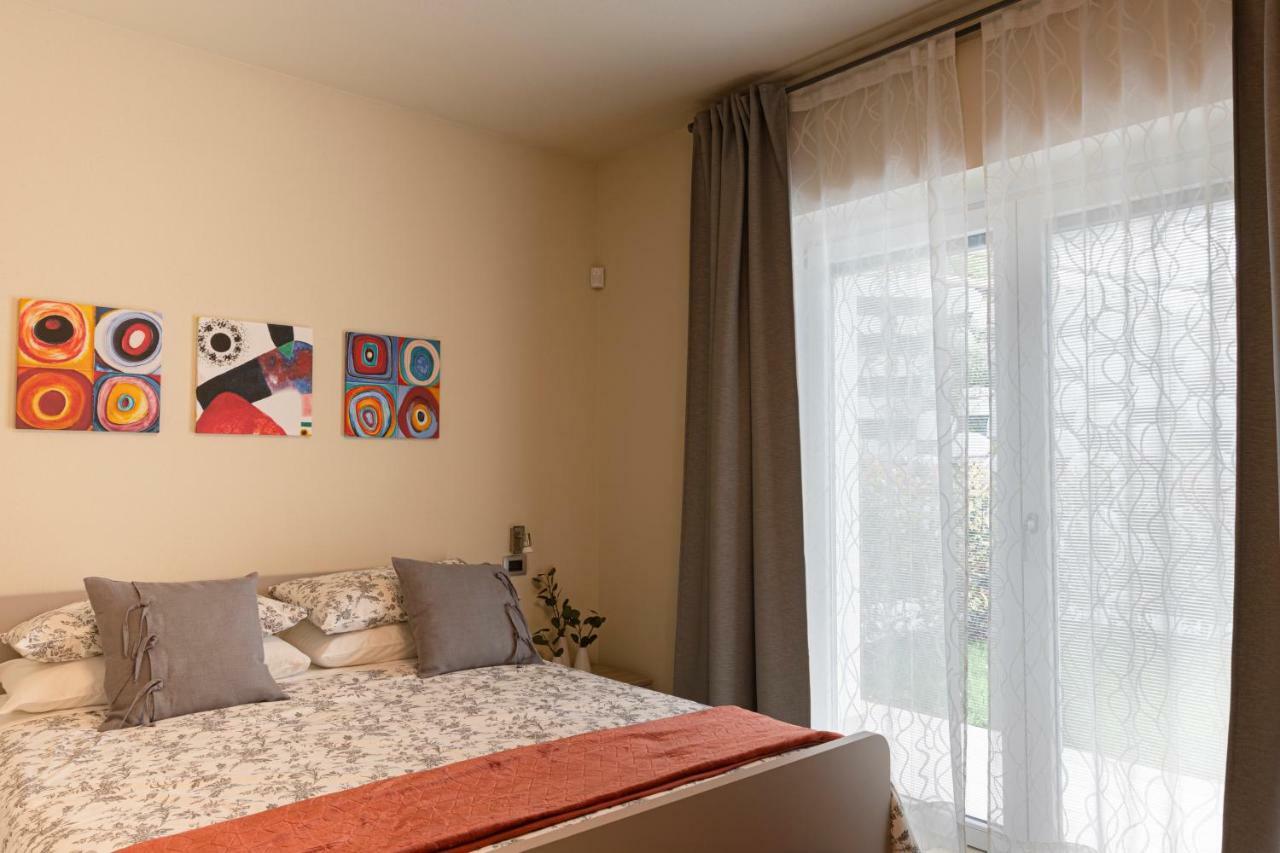 A&G Apartment Aosta - Elegante Casa 100 Mq Su Due Piani Con Wi-Fi-Giardino-Parcheggio المظهر الخارجي الصورة