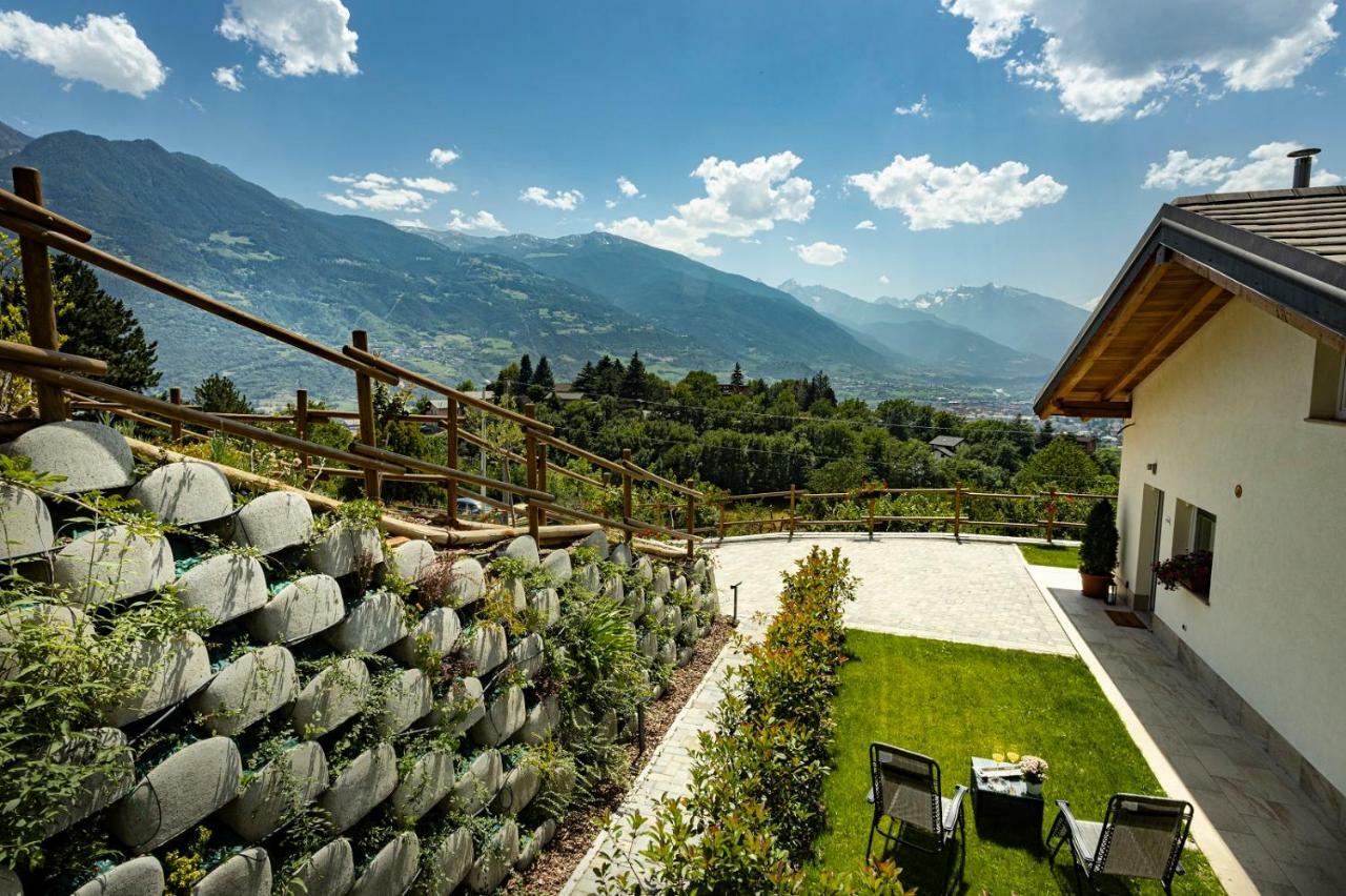 A&G Apartment Aosta - Elegante Casa 100 Mq Su Due Piani Con Wi-Fi-Giardino-Parcheggio المظهر الخارجي الصورة